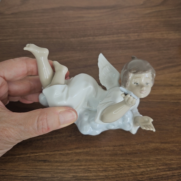 Vintage Lladro #5725 Making a Wish Angel With Star Figurine Glossy 1989 Spain - Picture 3 of 9